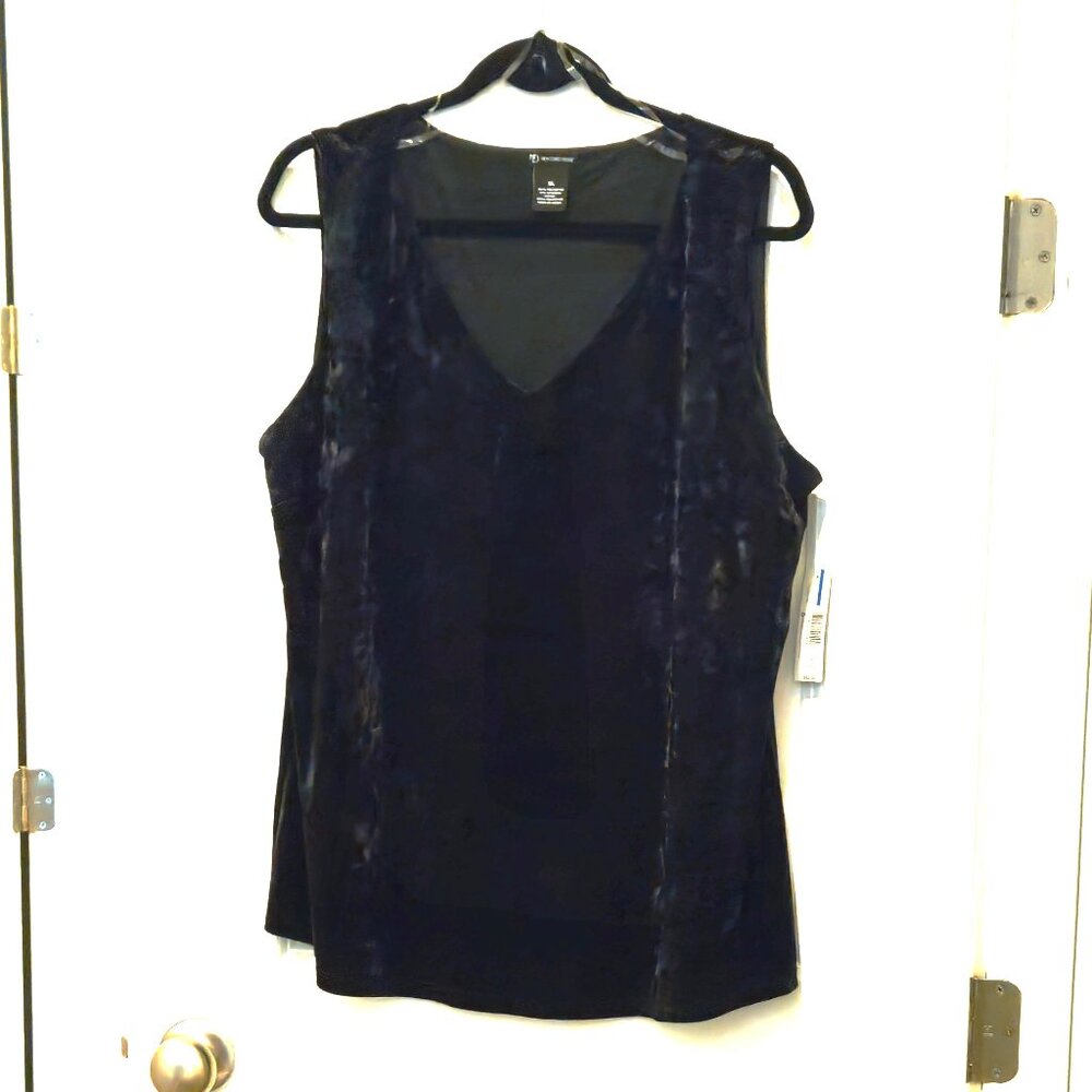 New Directions black "velvet" v-neck top, XL - NWT!